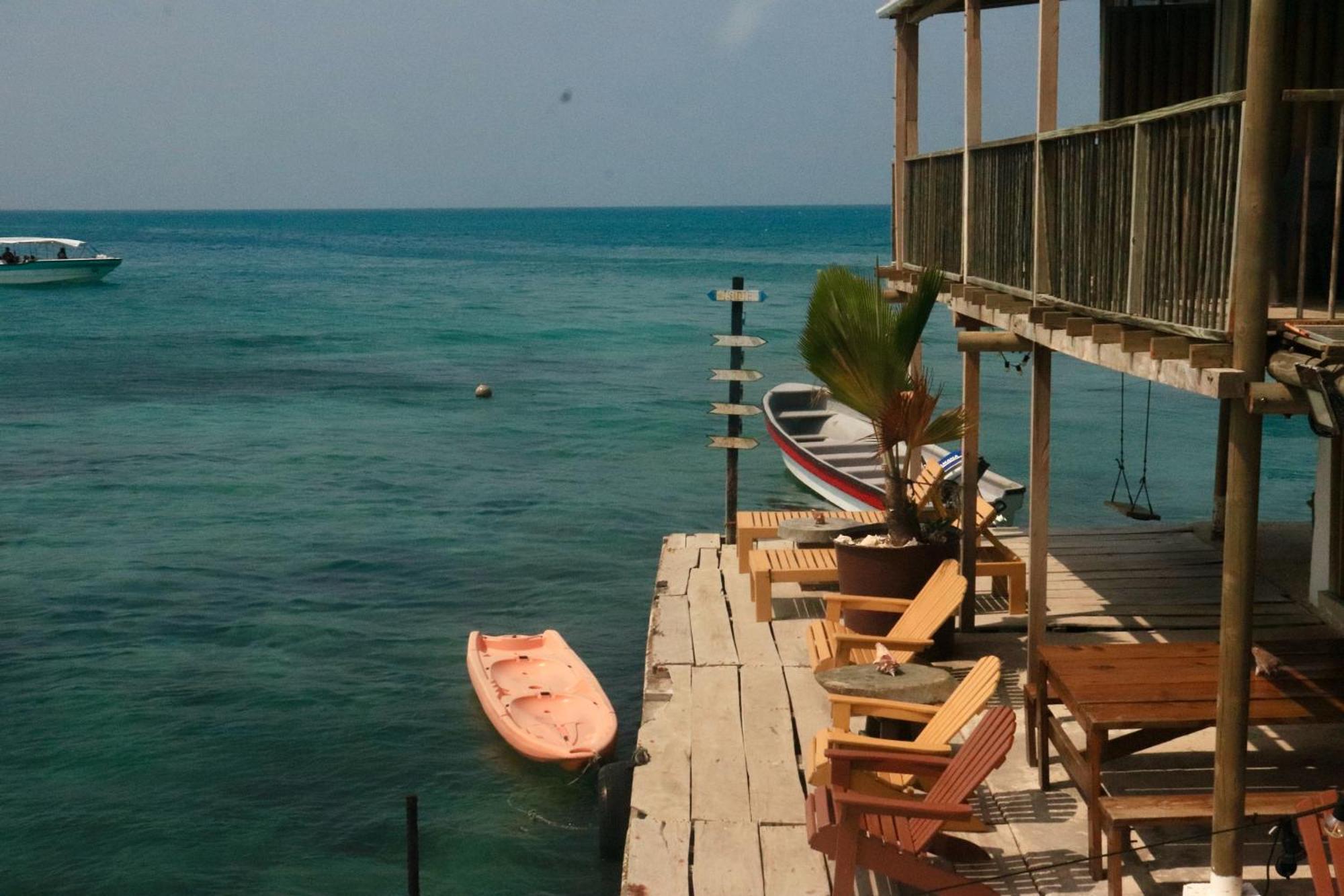 Hostel Santa Cruz Del Islote Esterno foto