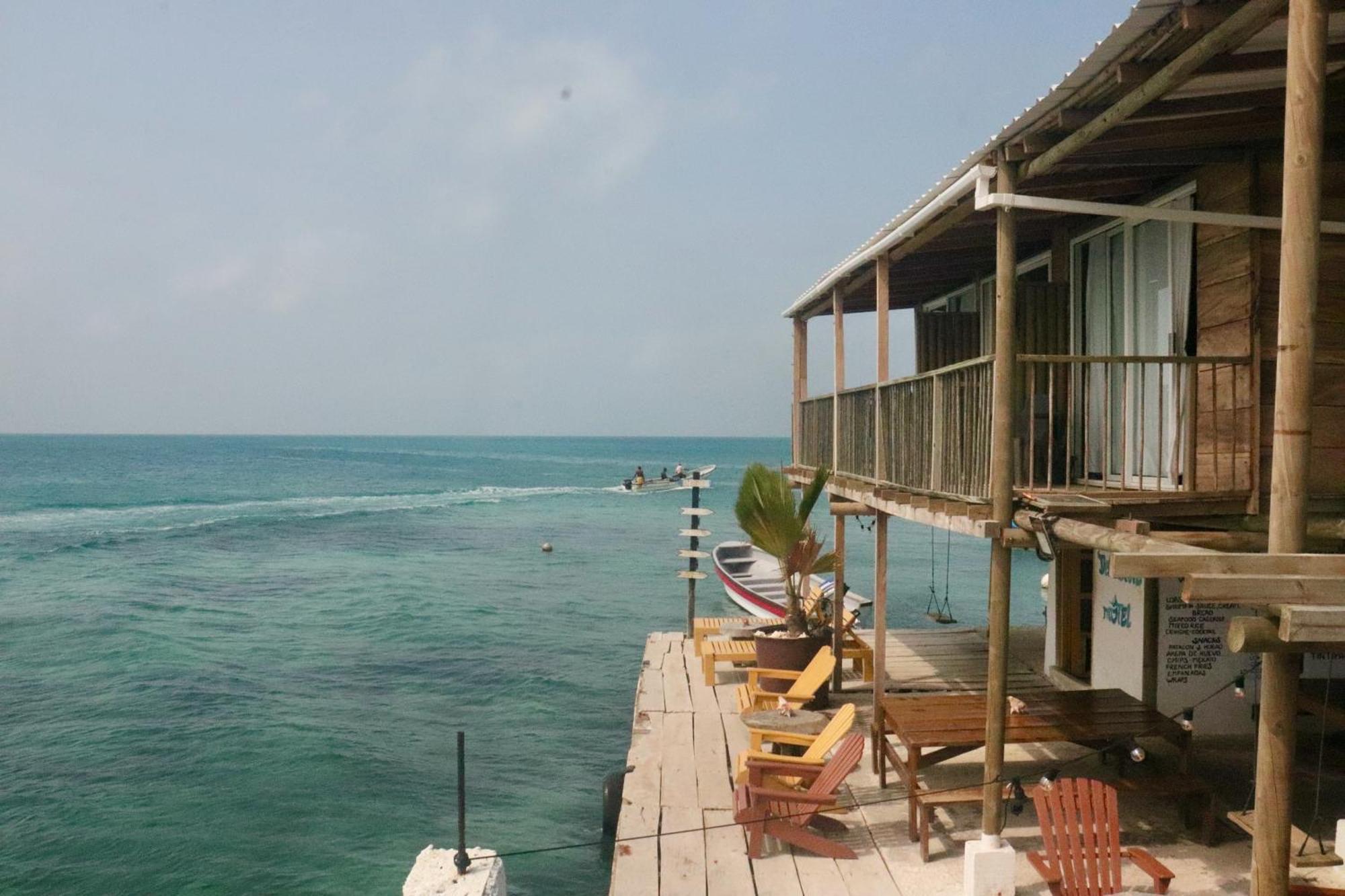Hostel Santa Cruz Del Islote Esterno foto