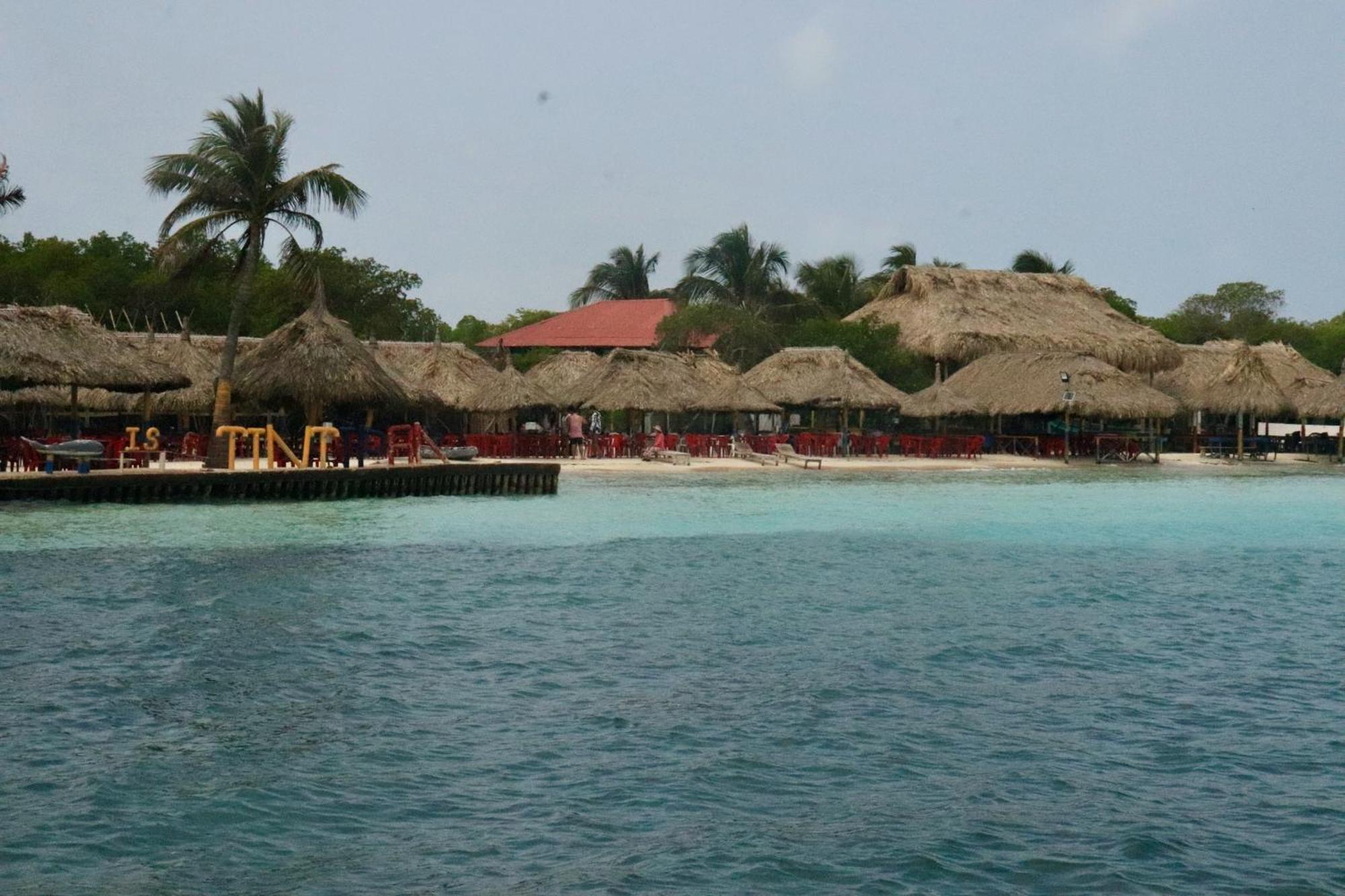 Hostel Santa Cruz Del Islote Esterno foto