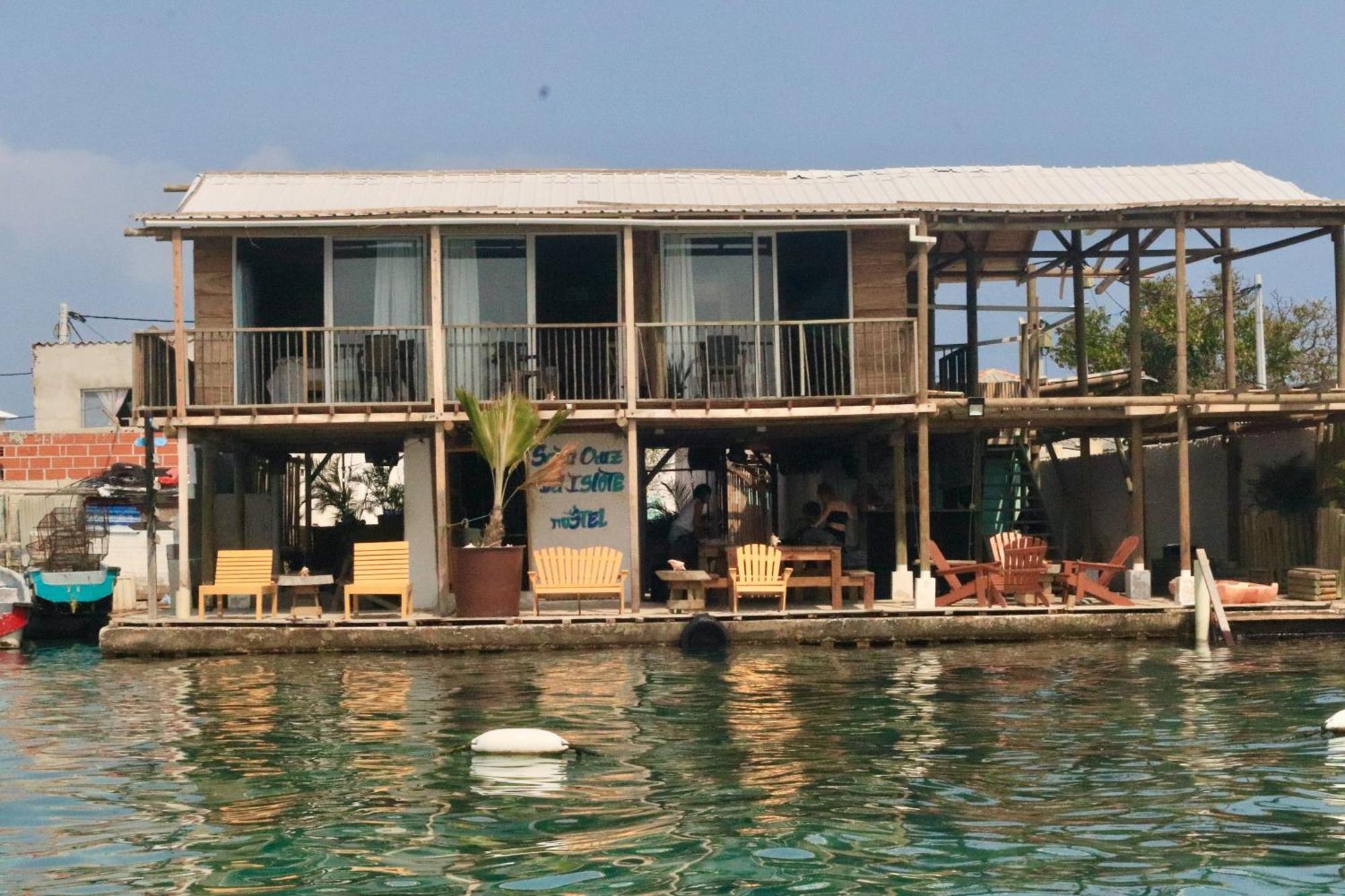 Hostel Santa Cruz Del Islote Esterno foto